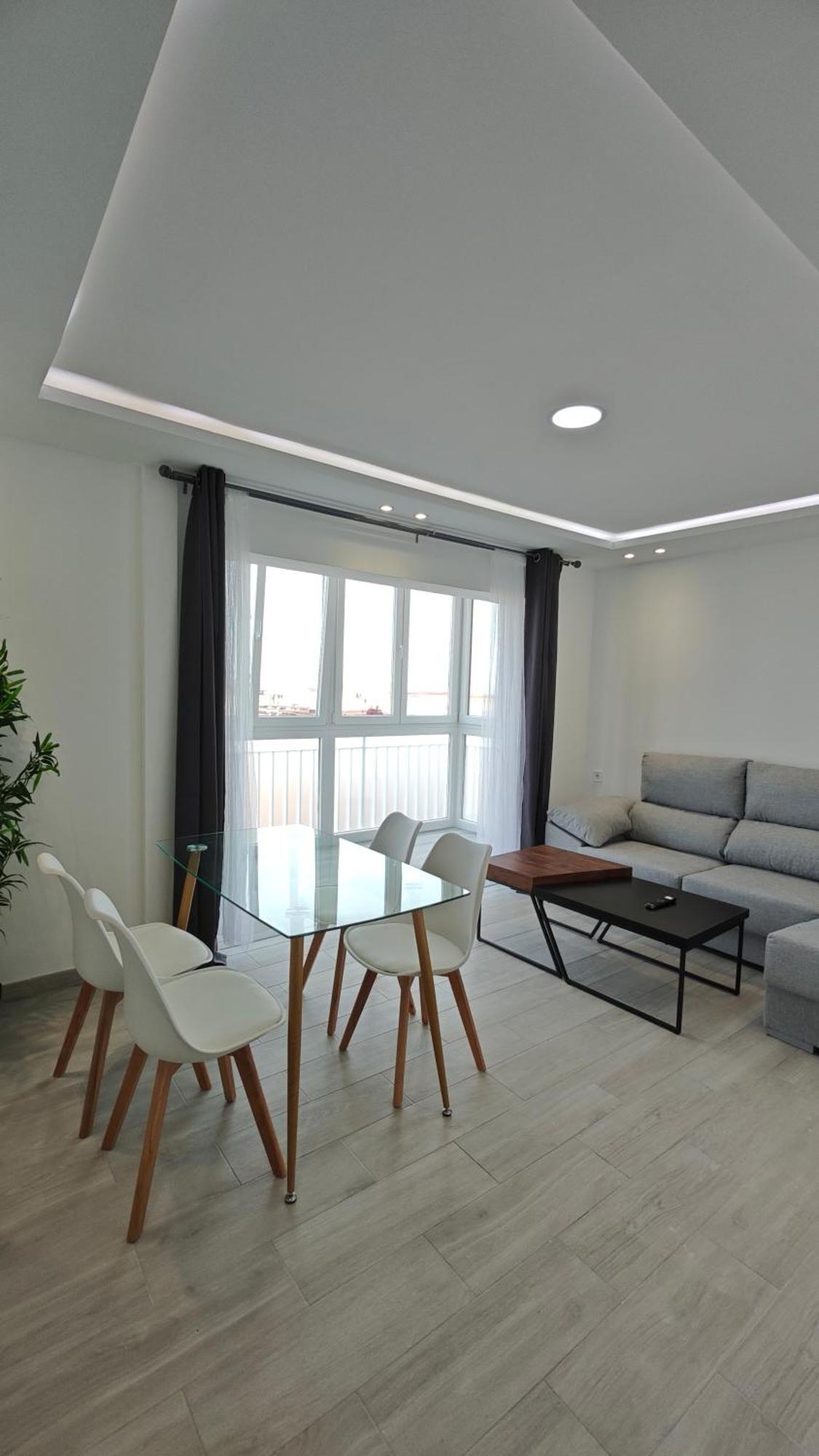 Vialia Playa Apartment Malaga Bagian luar foto
