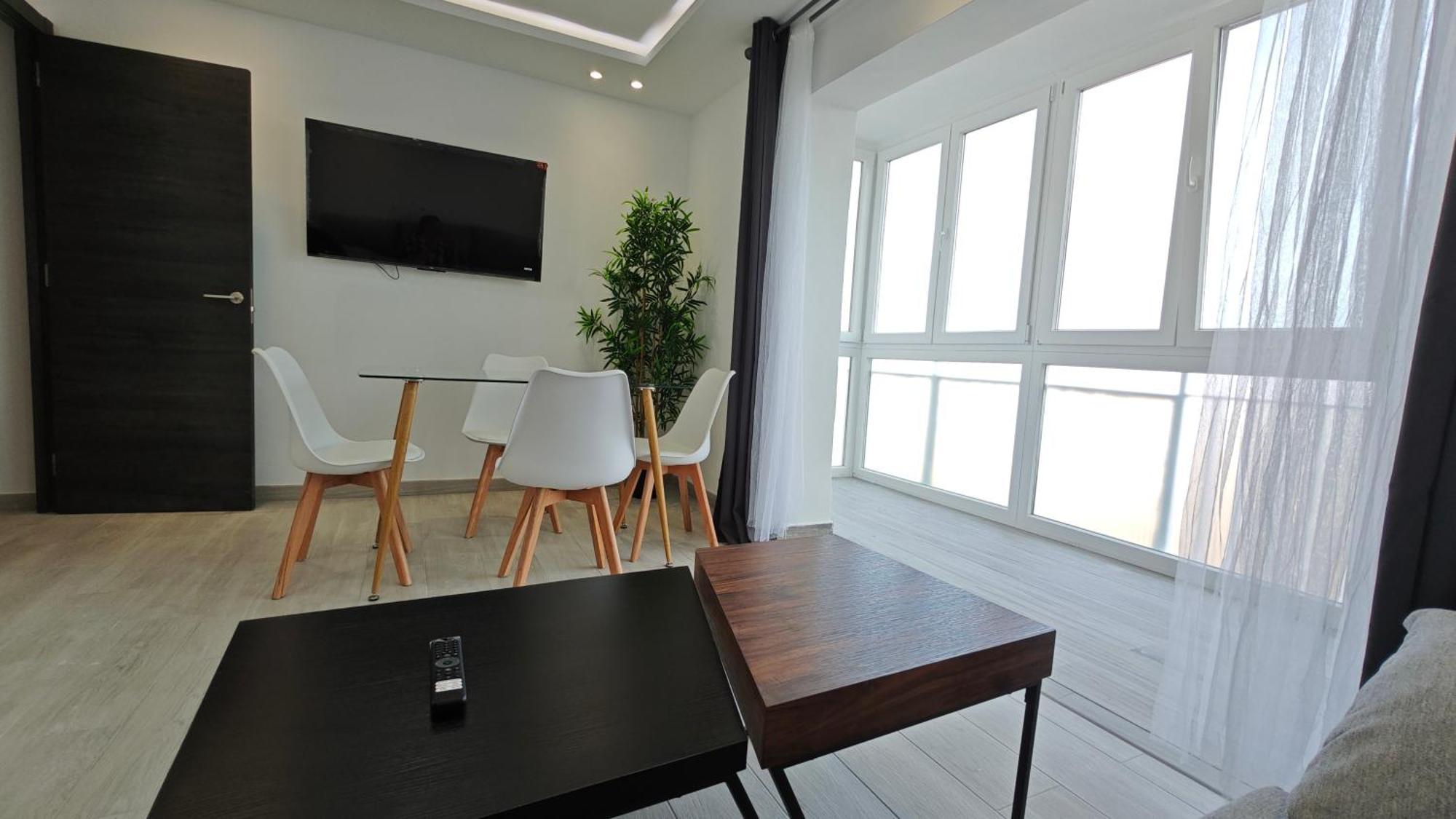 Vialia Playa Apartment Malaga Bagian luar foto