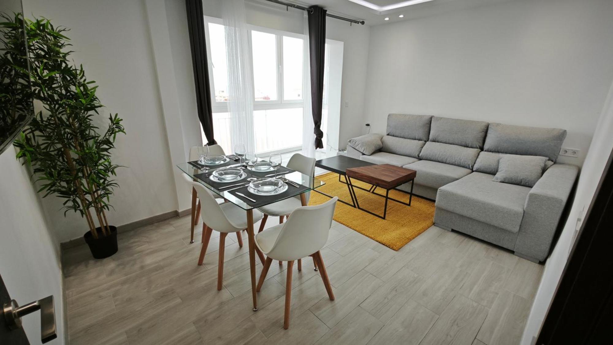 Vialia Playa Apartment Malaga Bagian luar foto